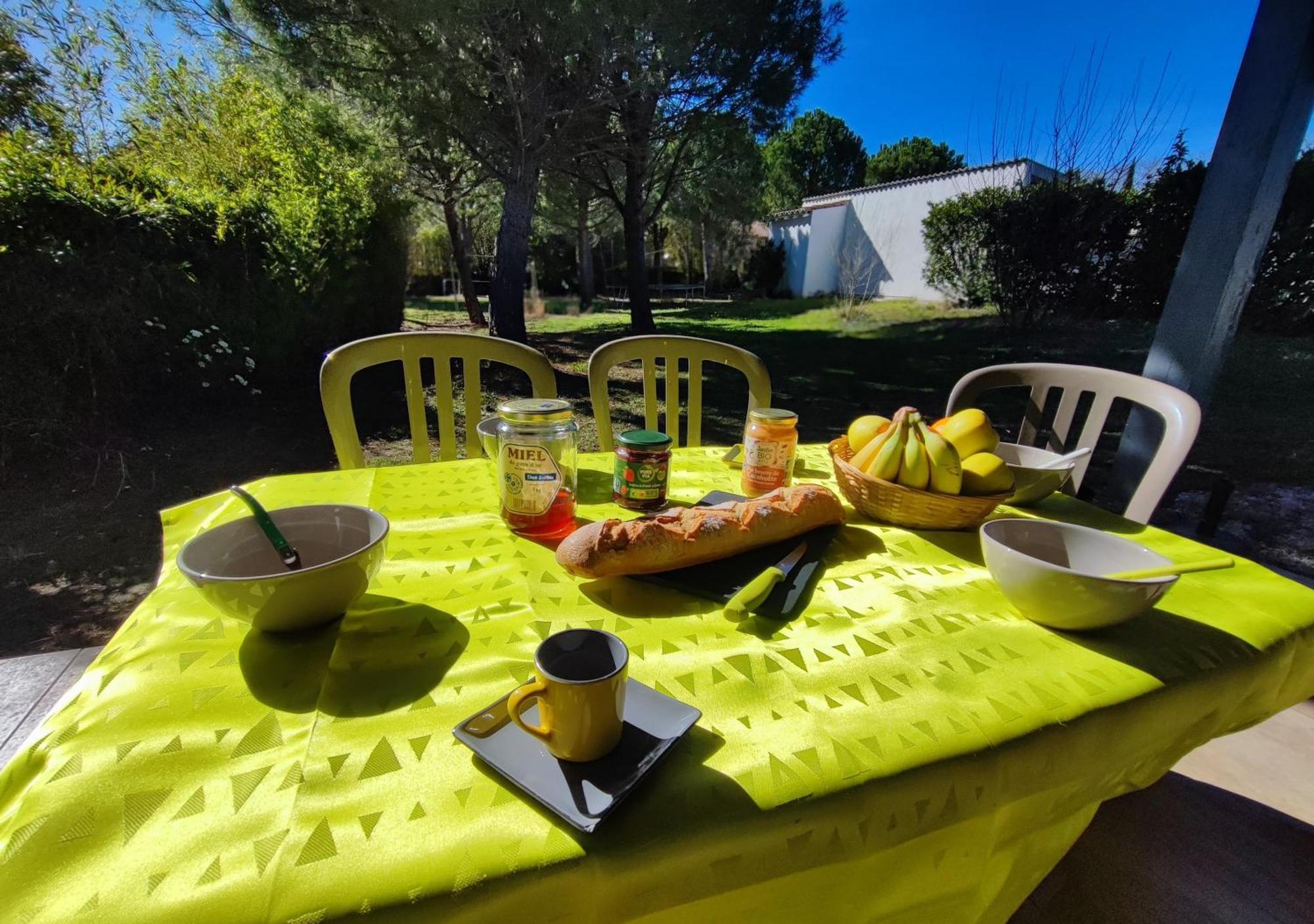 Les Gites De Ginestas ภายนอก รูปภาพ
