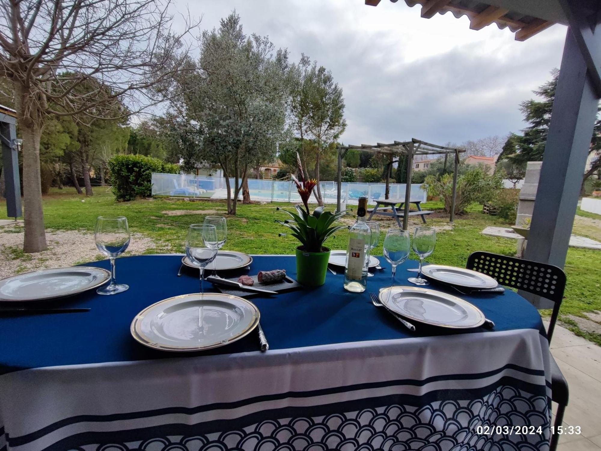 Les Gites De Ginestas ภายนอก รูปภาพ